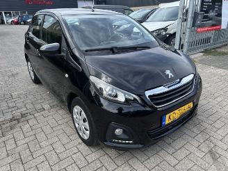 skadebil auto Peugeot 108 1.0 e-VTI 5-drs Airco 2016/7