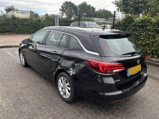 krockskadad bil auto Opel Astra 1.2 Elegance Sports 2020/1