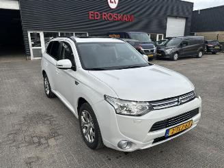 škoda osobní automobily Mitsubishi Outlander 2.0 PHEV Instyle automaat 2014/3