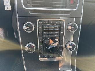 Volvo V-60 2.0 T4 R-Design automaat NAP picture 16