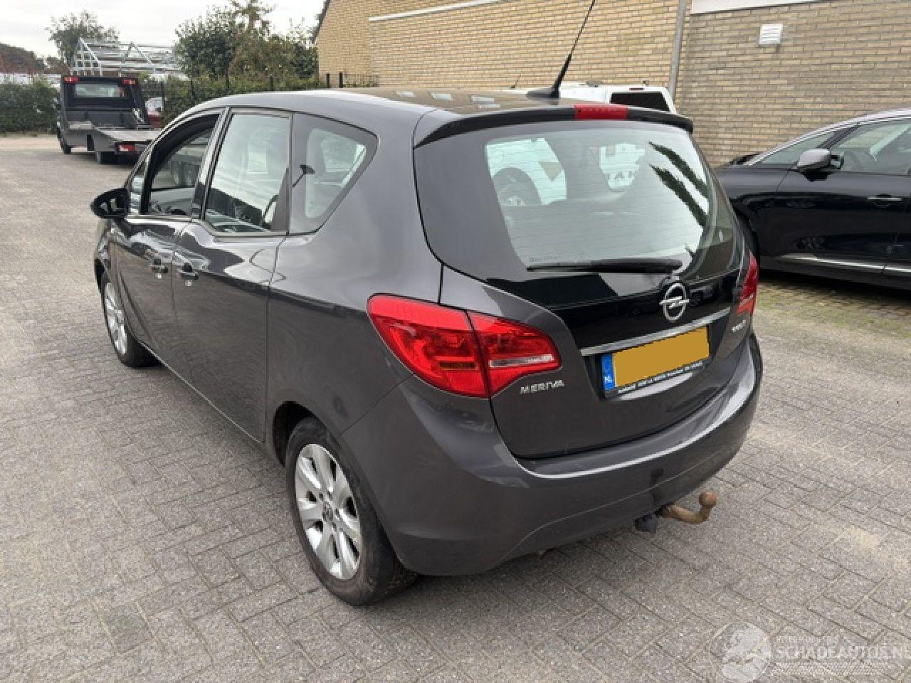 Opel Meriva 1.4 Turbo Edition Nap