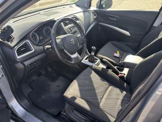 Suzuki SX4 1.6 DDiS Exclusive Pano picture 9