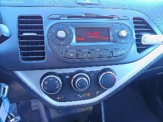 Kia Picanto 1.0 5-drs Summer Edition NAP picture 12