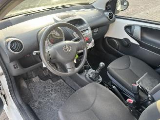 Toyota Aygo 1.0 5-drs Now airco Nap picture 7