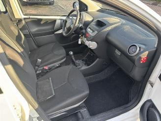 Toyota Aygo 1.0 5-drs Now airco Nap picture 8