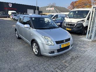 uszkodzony samochody osobowe Suzuki Swift 1.3 EXCLUSIVE AUTOMAAT 2007/1