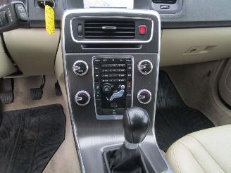 Volvo V-60 1.6 D2 picture 14