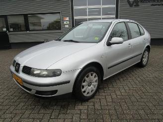 skadebil auto Seat Leon 1.6-16V Stella 2002/5