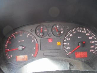 Seat Leon 1.6-16V Stella picture 15