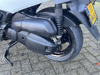 Yamaha XMAX 125  picture 11