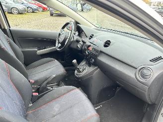 Mazda 2 1.3 Color Edition 5drs picture 11