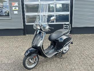 Schade scooter Vespa  Sprint 50 4T 2014/10