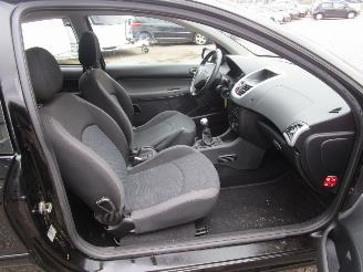 Peugeot 206+ 1.4 XS picture 10