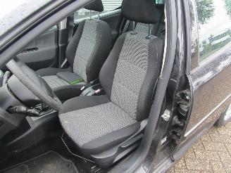 Peugeot 207 SW 1.6 VTI Premiere picture 13