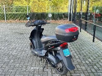 Kymco  Agility 50 picture 3