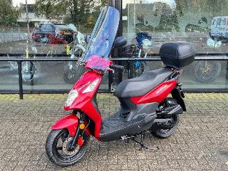 skadebil bromfiets Sym  Orbit 2 2015/1