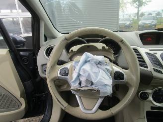 Ford Fiesta 1.25 Ghia 5drs picture 15