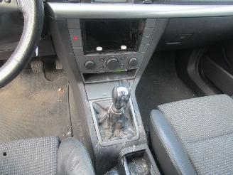 Opel Vectra GTS 2.2-16V picture 16
