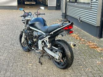 Suzuki Bandit 650 GSF Naked picture 3