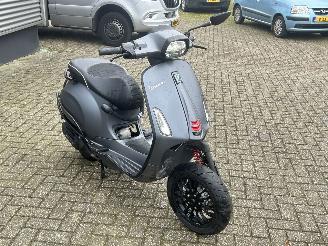 Vespa  Sprint 50 4T picture 7