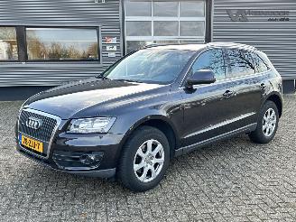 Vaurioauto  passenger cars Audi Q5 2.0 TDI Quattro Pro-Line 2010/4