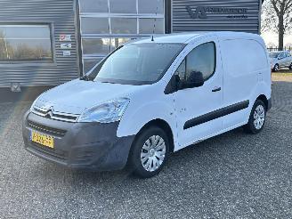 krockskadad bil bedrijf Citroën Berlingo 1.6 BlueHDI 75 Club marge 2017/3