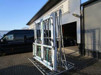 Alle  Kozijnenbok + kozijnen beschadigd. picture 3