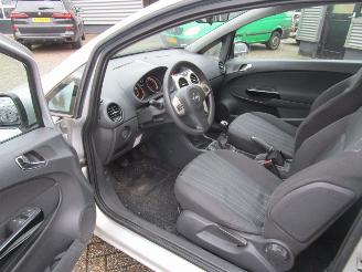 Opel Corsa 1.4-16V Enjoy picture 9