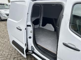 Peugeot Partner 1.5 BlueHDI 100 S&S L1 picture 12