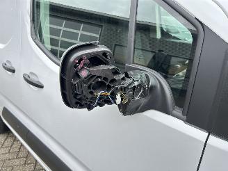 Peugeot Partner 1.5 BlueHDI 100 S&S L1 picture 32