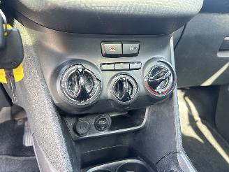 Peugeot 2008 1.2 PureTech Blue Lion picture 25