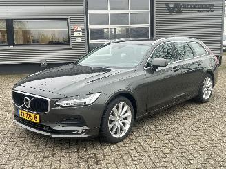 krockskadad bil auto Volvo V-90 2.0 T4 Momentum Automaat 2018/5