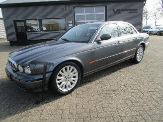 Voiture accidenté Jaguar XJ 3.5 V8 Executive automaat 2004/9