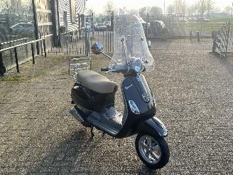 Vespa  LX 50 4T picture 7