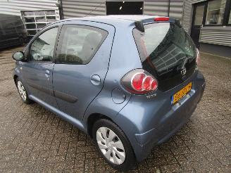 Toyota Aygo 1.0-12V Comfort 5drs picture 3