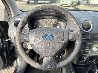 Ford Fusion 1.4-16V Champion picture 15