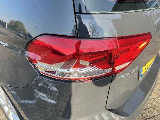 Volkswagen Touran 1.6 TDI SCR Highline Automaat 7persoons picture 31