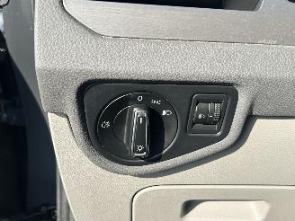 Volkswagen Touran 1.6 TDI SCR Highline Automaat 7persoons picture 17