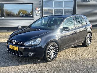 krockskadad bil auto Volkswagen Golf 1.2 TSI Highline Bluemotion 2011/11