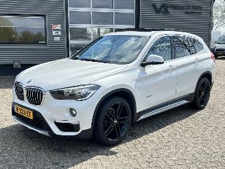 krockskadad bil auto BMW X1 SDRIVE18I Centennial High Executive 2017/2