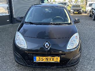 Renault Twingo 1.2 Night & Day picture 8