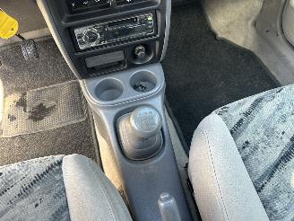 Mazda Demio 1.3 GLX picture 18