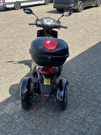 Overige  Retelli Conforto Elektrische Driewieler picture 4