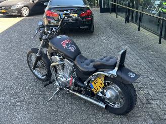 Suzuki VS 1400 Intruder picture 3