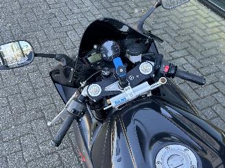 Yamaha YZF -R1  picture 18