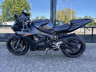 Yamaha YZF -R1  picture 6