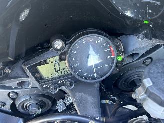 Yamaha YZF -R1  picture 19
