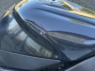 Yamaha YZF -R1  picture 9