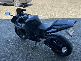 Yamaha YZF -R1  picture 5