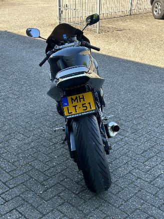 Yamaha YZF -R1  picture 4